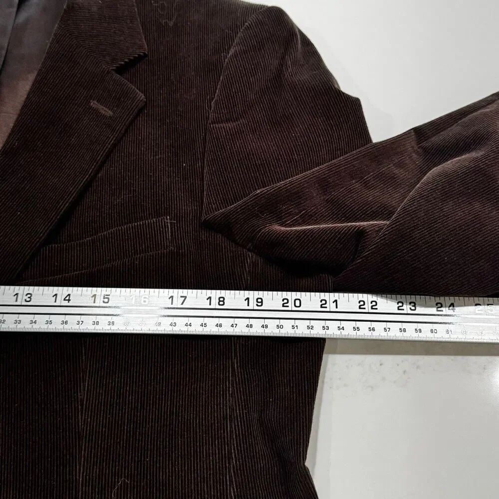 Brooks Brothers 346 Brown Corduroy Blazer. Size 41R.